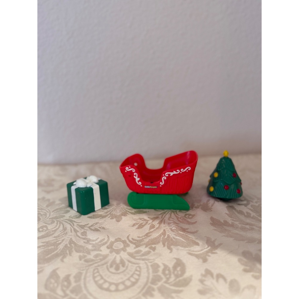 Fisher-Price Little People Christmas Sleigh Tree and Gift Accessory Set 3pc